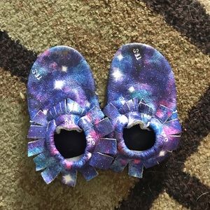 Galaxy moccasins size 6